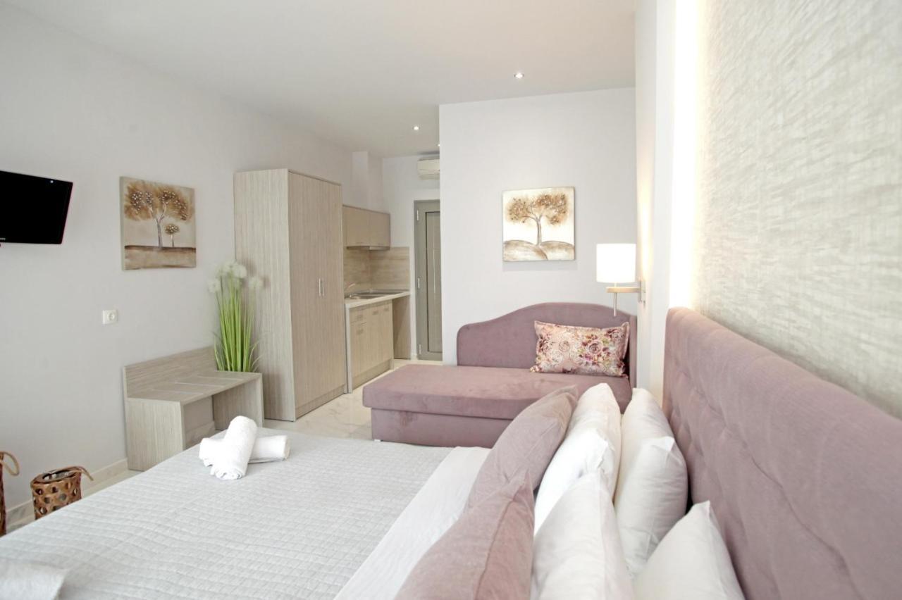 L G E Luxery Apartments Pefkochori Exterior foto